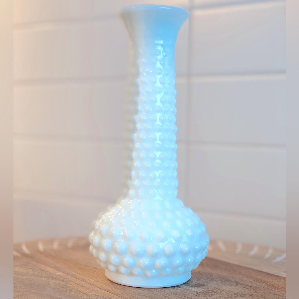 Milk glass, Hobnail vintage vase